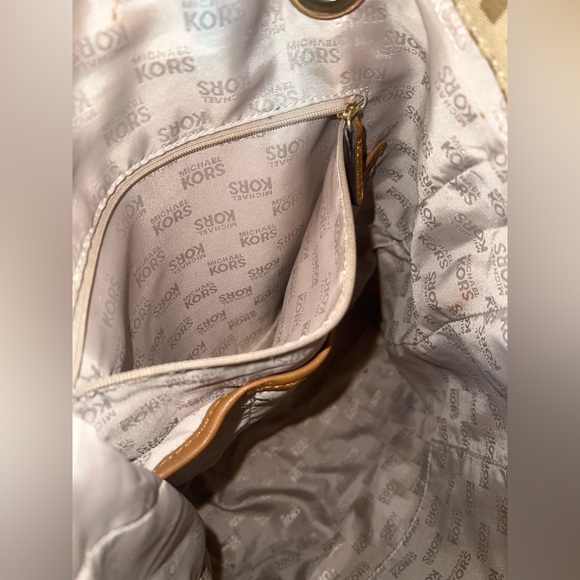 Michael Kors Signatue Monogram Jet Set North South Tote - Picture 9 of 11